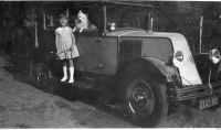 AB713