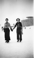 AE124
