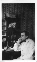 AE129