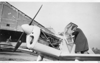 AF813