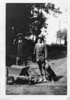 AG472