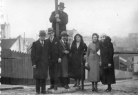 AG915