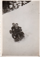 AI810