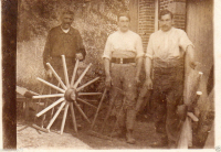 AL081