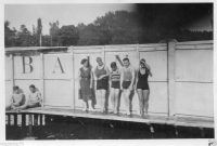AL761