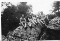 AM372