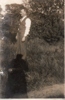 AM956