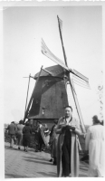 AU565