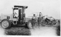 AX929