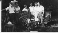 BK838