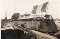 BU087