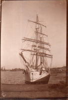 BU402
