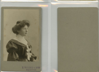 CD4572