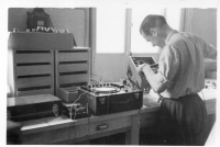 CO869