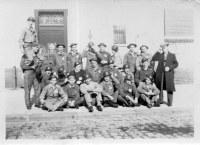 DE012