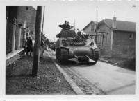 DE583