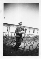 DG196