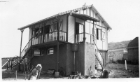 DG892