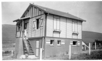 DG893