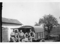 DG962