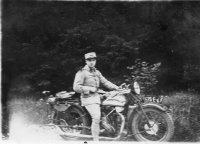 DH003