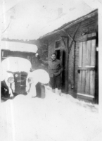DH877