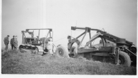 DJ273