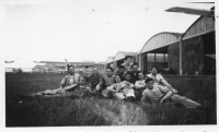 DL964