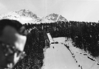 DR813