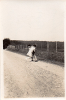 DY875