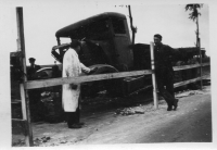 EE382