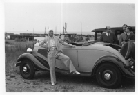 EG836
